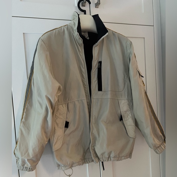 Boy’s Old Navy jacket, beige with black fleece interior - Picture 9 of 16
